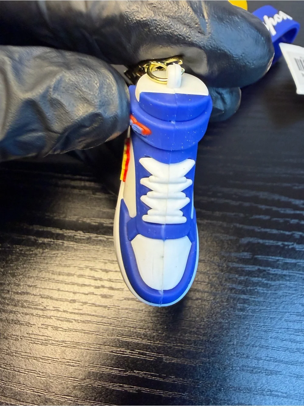 6Pcs Sneaker Keychain - Multicolor Set GREAT FOR GIFTS.